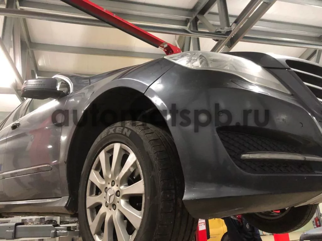 Ремонт Mercedes-Benz R 350 2011 года